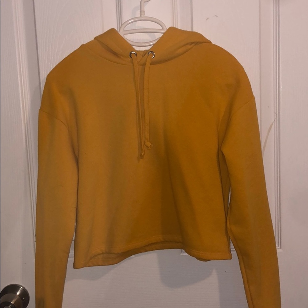 Cropped hoodie